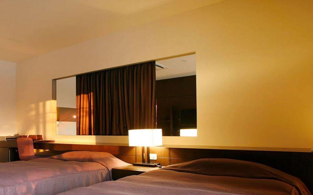 Ame No Hi To Yuyake-Adult Only Hotel Chitose  Exterior photo
